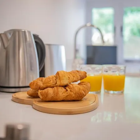 2 Bed In Sz590 Holiday home *